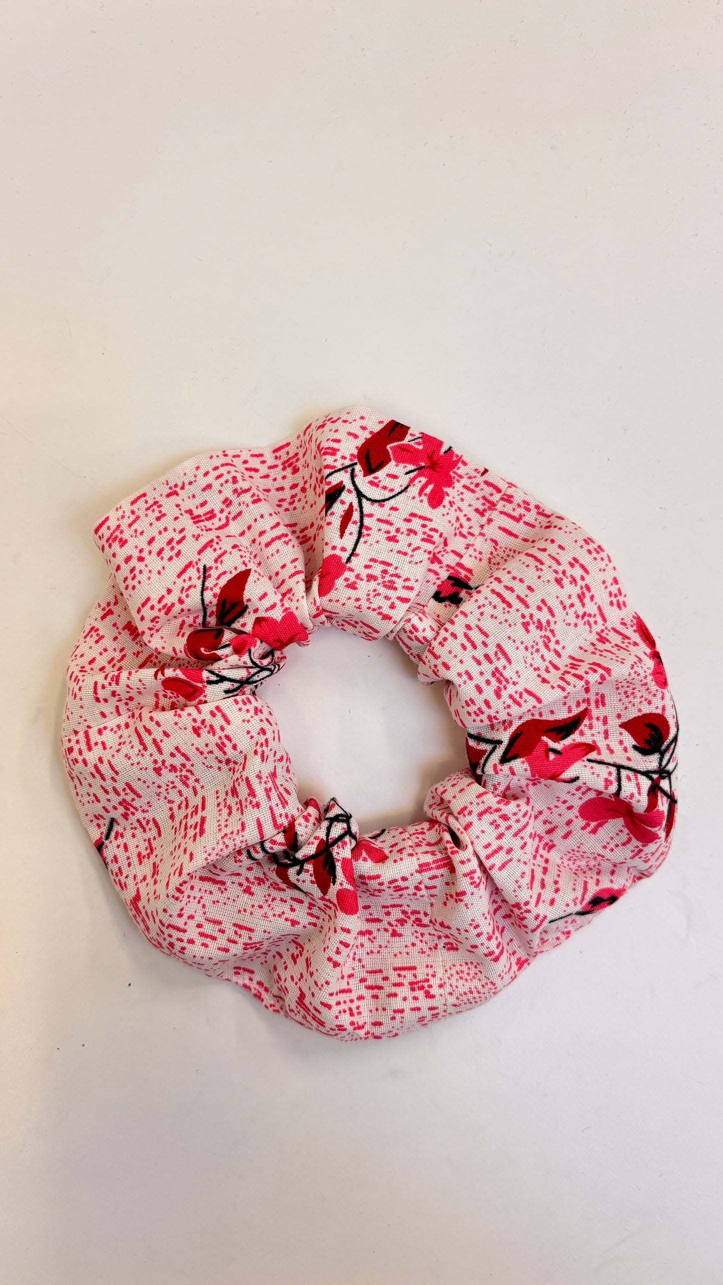 Handmade Floral Scrunchie🌸