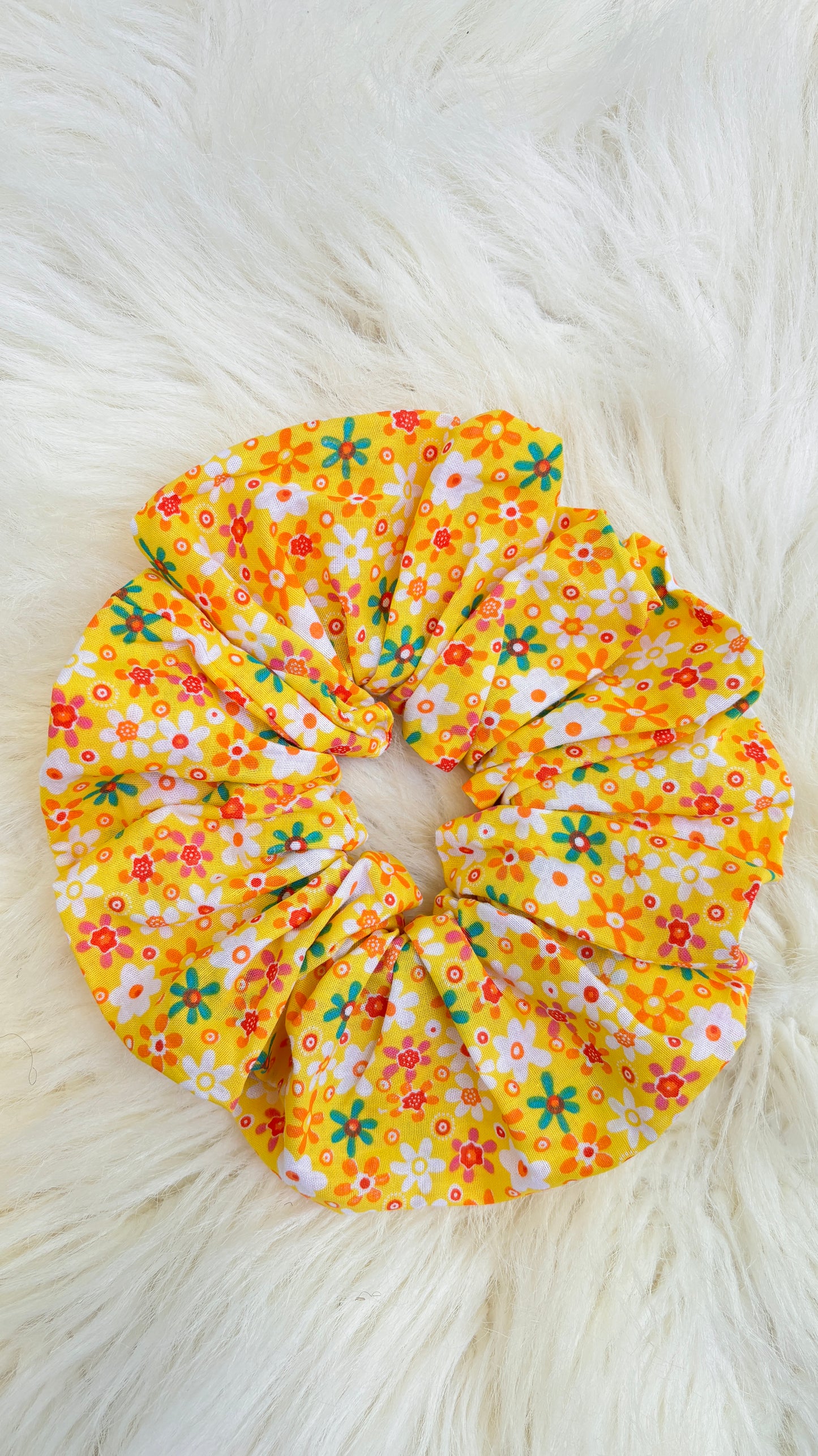 Handmade Floral Scrunchie🌸